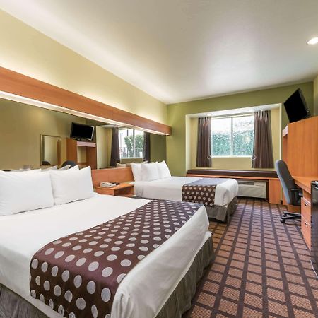 Microtel Inn & Suites By Wyndham Ft. Worth North/At Fossil Fort Worth Exterior photo